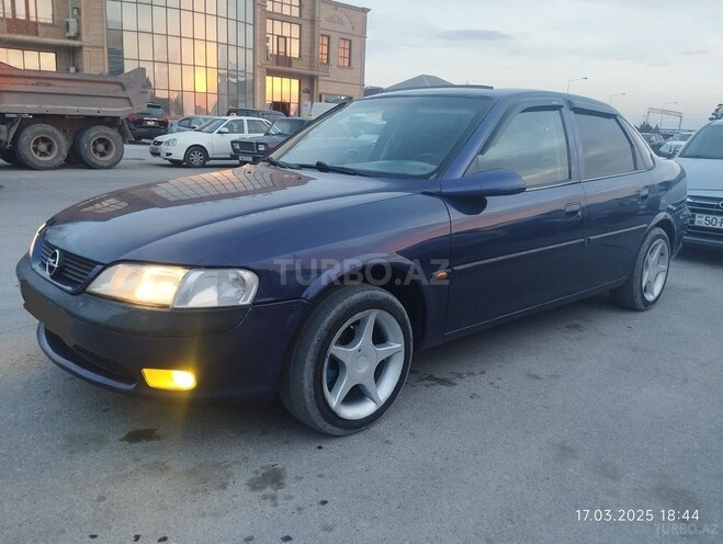 Opel Vectra 1996, 300,000 km - 1.8 l - Sumqayıt