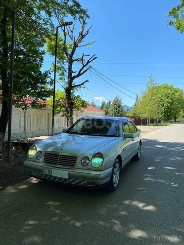 Mercedes E 300 d 1997, 280,000 km - 3.0 l - Masallı