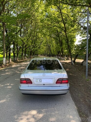 Mercedes E 300 d 1997, 280,000 km - 3.0 l - Masallı