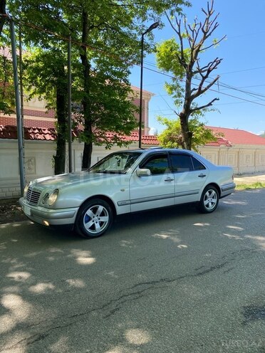 Mercedes E 300 d 1997, 280,000 km - 3.0 l - Masallı