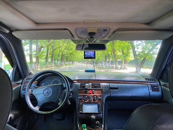 Mercedes E 300 d 1997, 280,000 km - 3.0 l - Masallı
