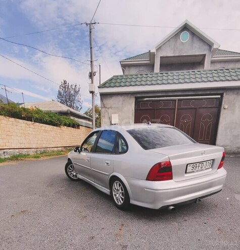 Opel Vectra 1999, 371,114 km - 2.0 л - Qax