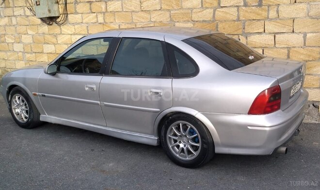 Opel Vectra 1999, 371,114 km - 2.0 л - Qax