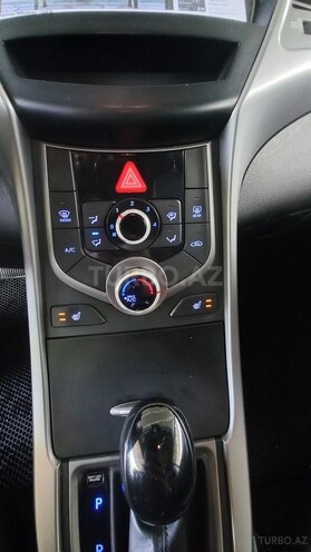 Hyundai Elantra 2015, 141,622 km - 1.8 l - Gəncə