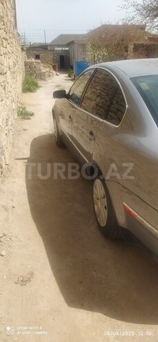 Volkswagen Passat 2001, 555,445 km - 1.8 l - Bakı