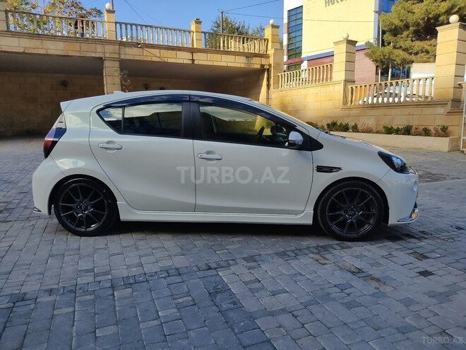 Toyota Aqua 2016, 74,500 km - 1.5 l - Bakı