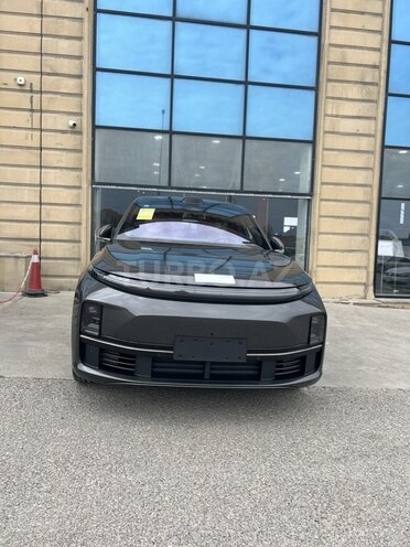 Li Auto L7-5