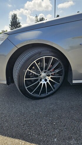Mercedes E 200 d 2009, 274,000 km - 2.2 l - Gəncə
