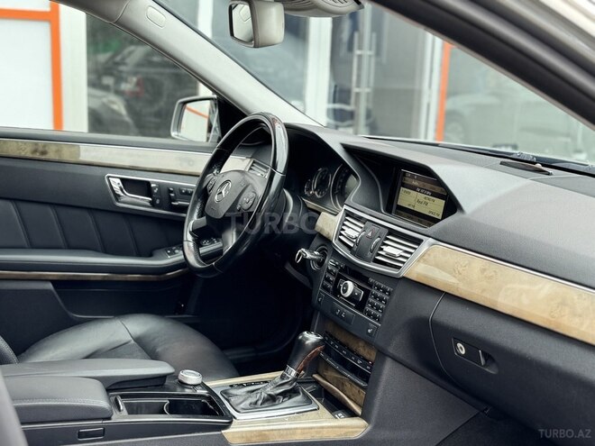 Mercedes E 200 d 2010, 251,000 km - 2.2 l - Sumqayıt
