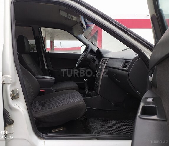 LADA (VAZ) Priora 2012, 298,000 km - 1.6 l - Saatlı