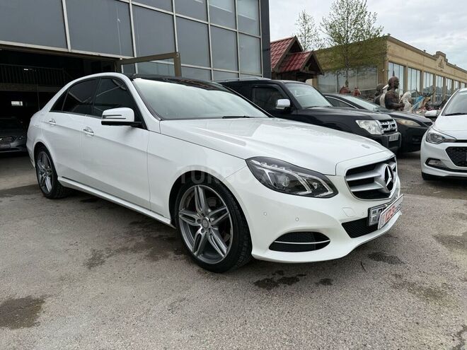 Mercedes E 220 d 2015, 182,800 km - 2.2 l - Bakı