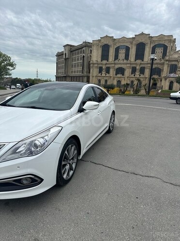 Hyundai Grandeur 2015, 205,875 km - 2.2 л - Bakı
