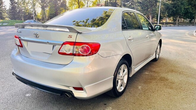 Toyota Corolla 2012, 223,699 km - 1.8 l - Mingəçevir