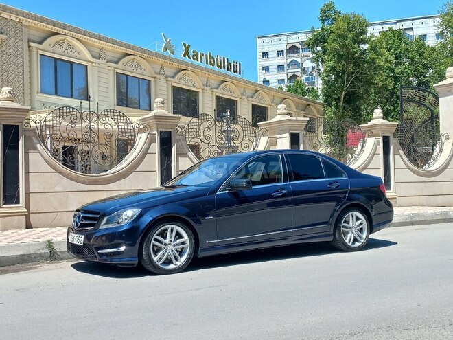 Mercedes C 250 2011, 240,000 km - 1.8 л - Mingəçevir