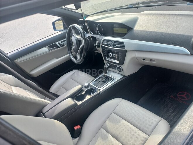 Mercedes C 250 2011, 240,000 km - 1.8 л - Mingəçevir