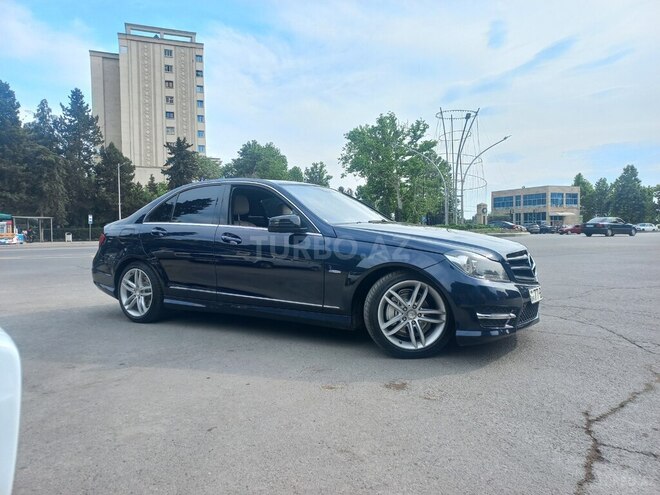 Mercedes C 250 2011, 240,000 km - 1.8 л - Mingəçevir