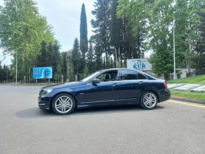 Mercedes C 250 2011, 240,000 km - 1.8 л - Mingəçevir