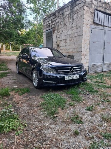 Mercedes C 250 2011, 240,000 km - 1.8 л - Mingəçevir
