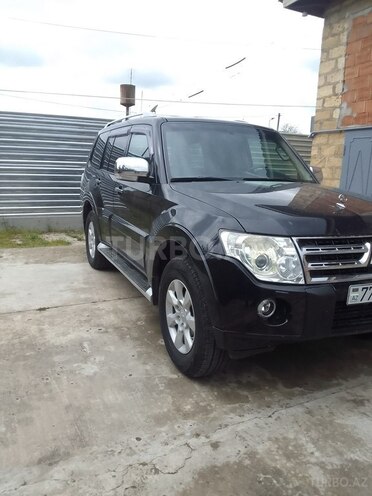 Mitsubishi Pajero 2011, 132,000 km - 3.5 l - Bakı