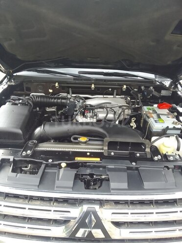 Mitsubishi Pajero 2011, 132,000 km - 3.5 l - Bakı