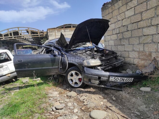 Opel Astra 1999, 380,000 km - 2.0 l - Qusar