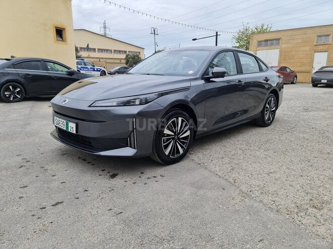 Changan Qiyuan A05 2025, 0 km - 1.5 л - Bakı
