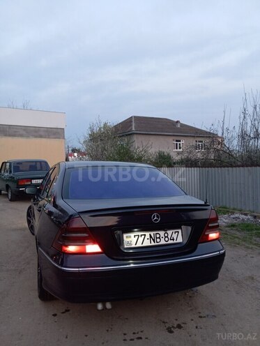 Mercedes C 220 d 2001, 234,444 km - 2.2 l - Masallı