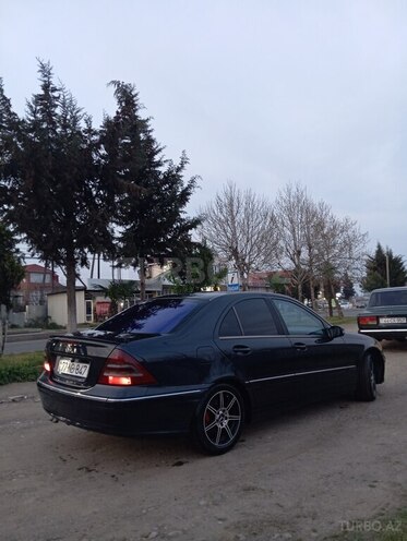 Mercedes C 220 d 2001, 234,444 km - 2.2 l - Masallı