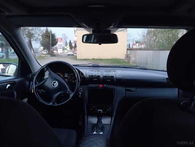 Mercedes C 220 d 2001, 234,444 km - 2.2 l - Masallı