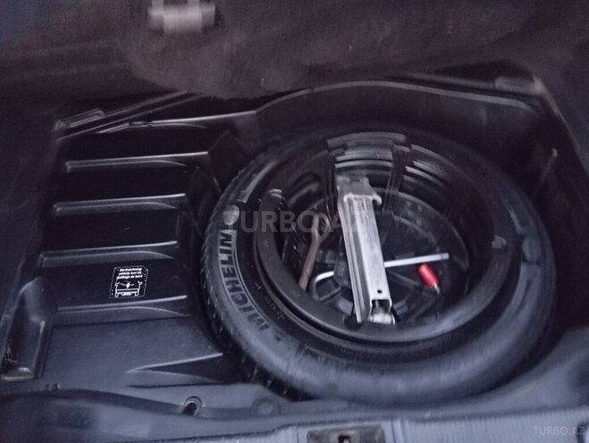 Mercedes C 220 d 2001, 234,444 km - 2.2 l - Masallı