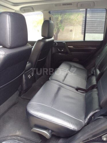Mitsubishi Pajero 2011, 132,000 km - 3.5 l - Bakı