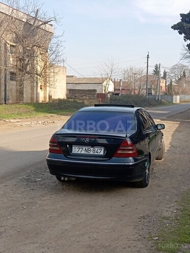 Mercedes C 220 d 2001, 234,444 km - 2.2 l - Masallı