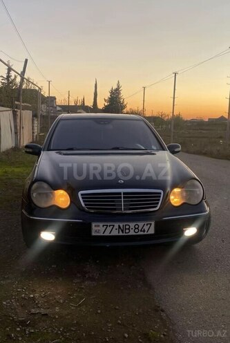 Mercedes C 220 d 2001, 234,444 km - 2.2 l - Masallı
