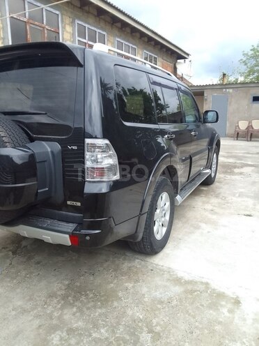 Mitsubishi Pajero 2011, 132,000 km - 3.5 l - Bakı