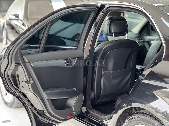 Mercedes C 300 2008, 234,000 km - 3.0 л - Bakı