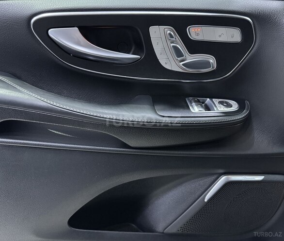 Mercedes V 220 2016, 393,500 km - 2.2 l - Bakı