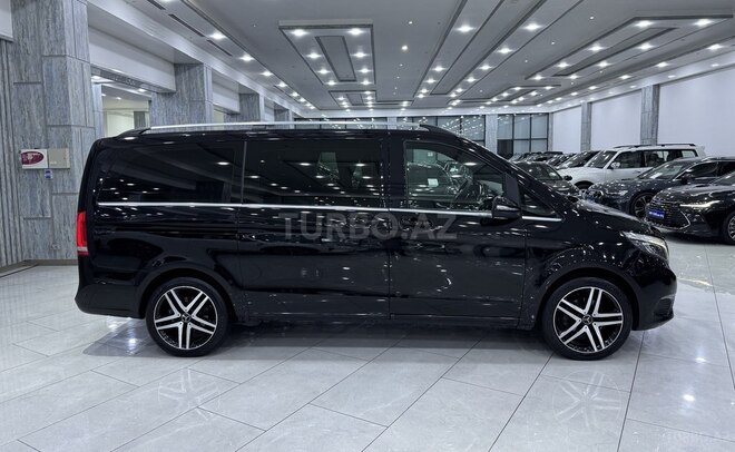 Mercedes V 220 2016, 393,500 km - 2.2 l - Bakı