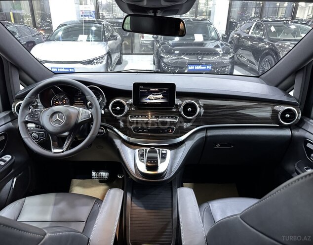 Mercedes V 220 2016, 393,500 km - 2.2 l - Bakı