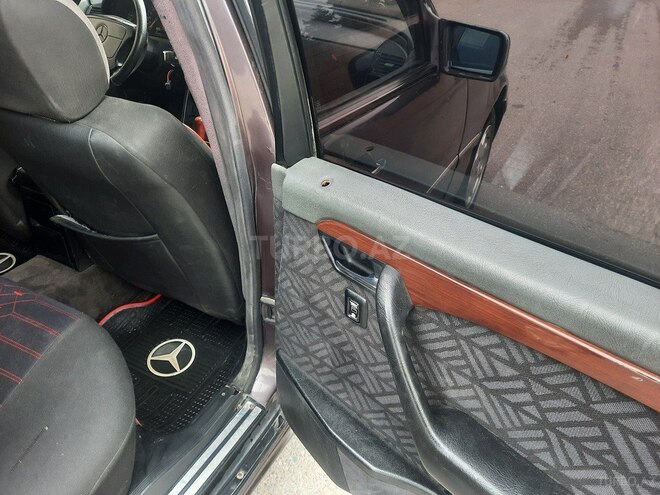 Mercedes C 180 1993, 679,200 km - 1.8 l - Bakı