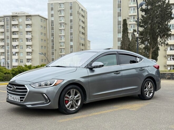 Hyundai Elantra 2018, 107,000 km - 2.0 л - Bakı