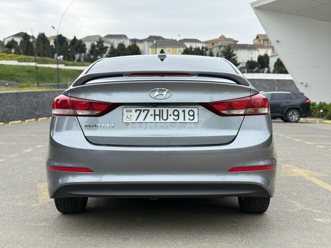 Hyundai Elantra 2018, 107,000 km - 2.0 л - Bakı