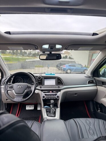 Hyundai Elantra 2018, 107,000 km - 2.0 л - Bakı