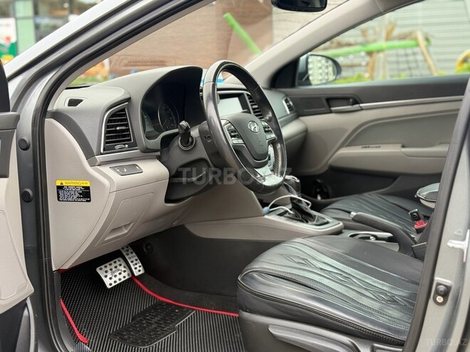 Hyundai Elantra 2018, 107,000 km - 2.0 л - Bakı