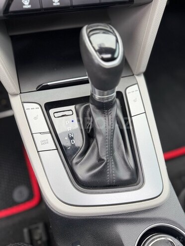 Hyundai Elantra 2018, 107,000 km - 2.0 л - Bakı