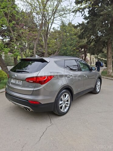 Hyundai Santa Fe-5