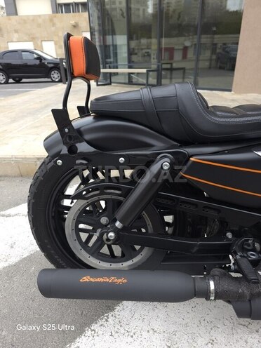 Harley-Davidson Sportster Custom 1200-5