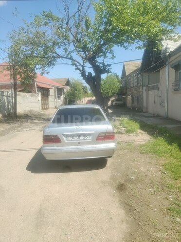 Mercedes E 270 2000, 500,000 km - 2.7 l - Dəliməmmədli