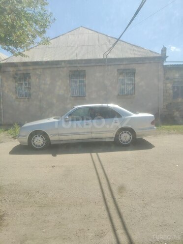 Mercedes E 270 2000, 500,000 km - 2.7 l - Dəliməmmədli