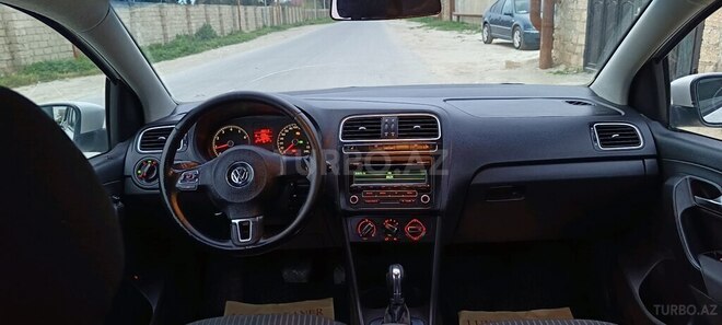 Volkswagen Polo 2012, 218,000 km - 1.6 l - Bakı