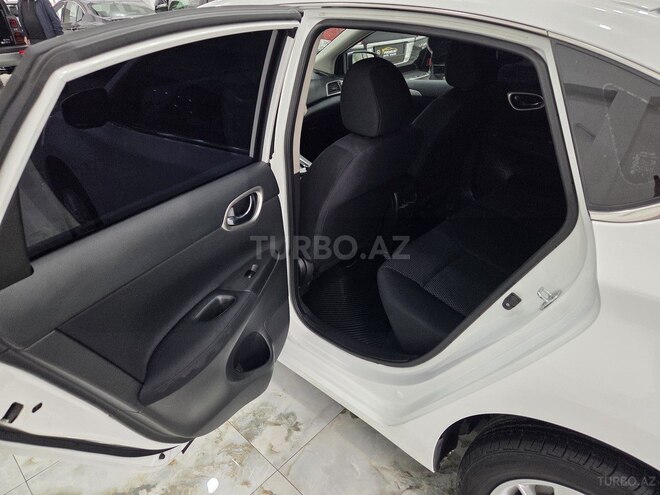 Nissan Sentra-11